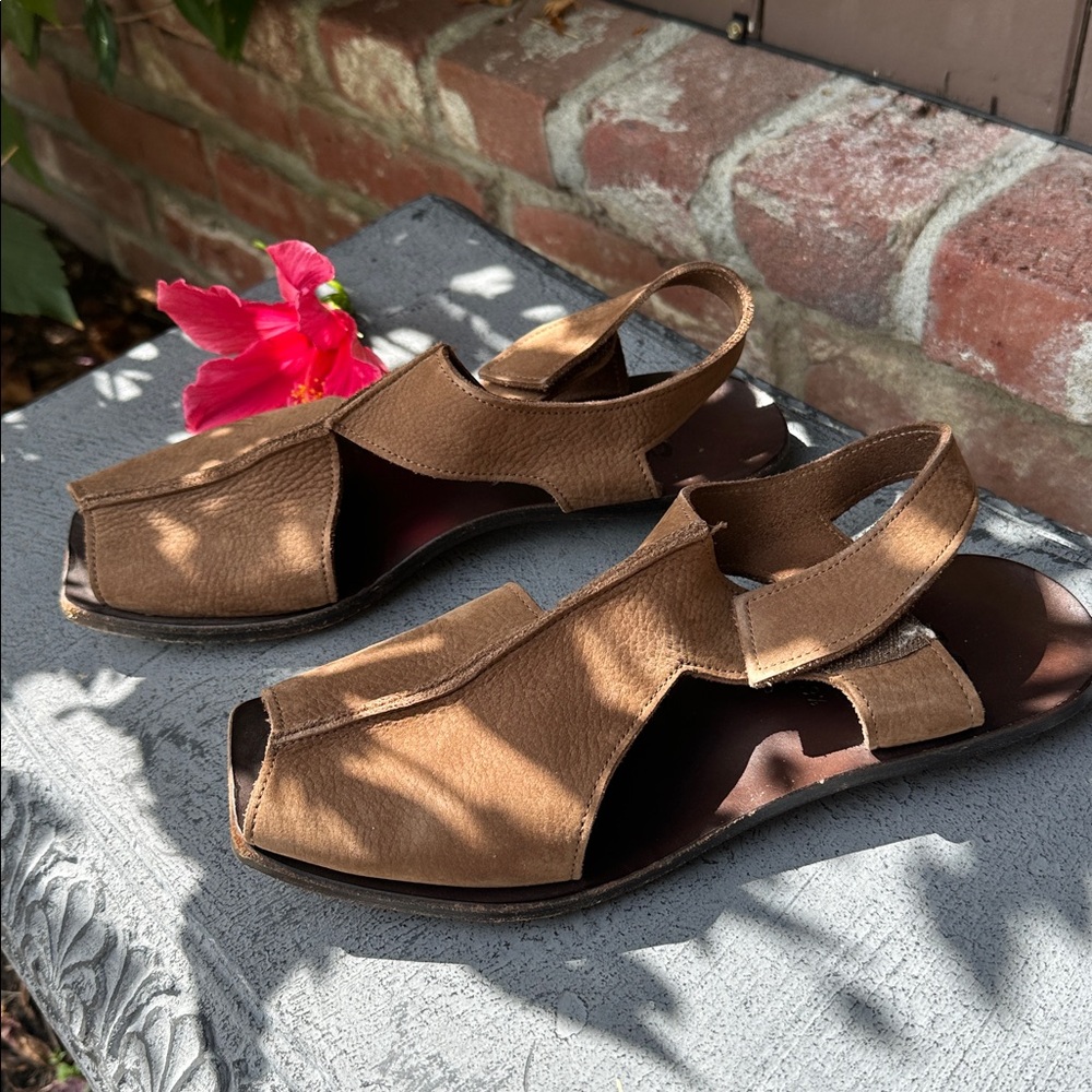 CYDWOQ Brown Open-Toe Sandals
